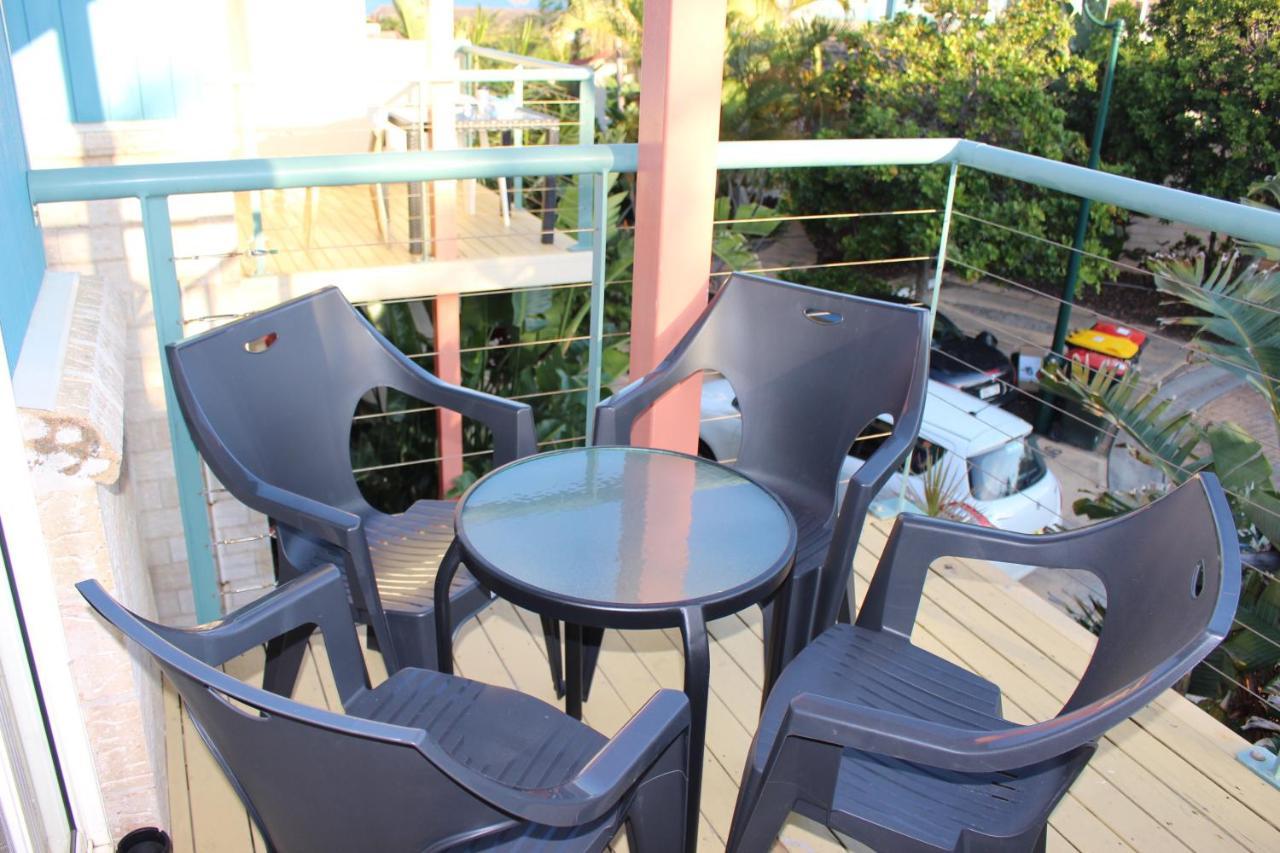 Aqualuna Apartments แซฟไฟร์บีช ภายนอก รูปภาพ